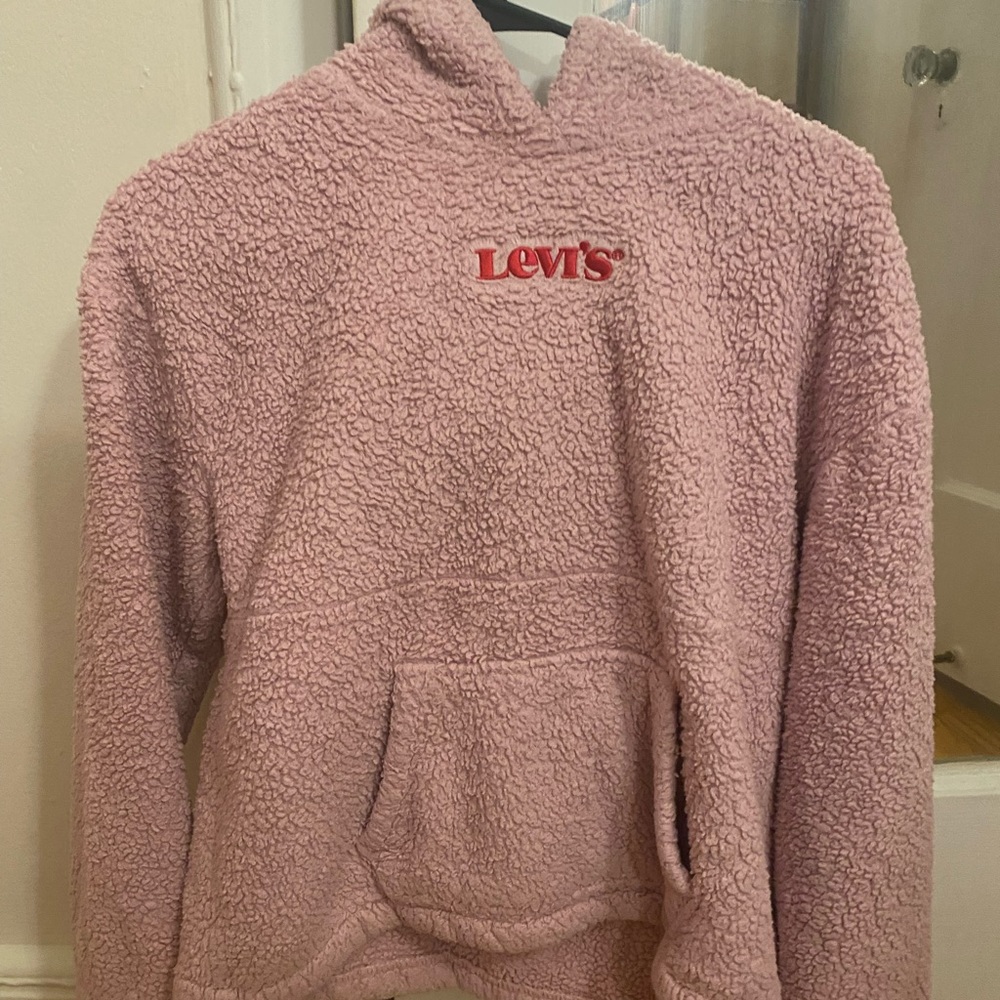 Pink Levi’s hoodie